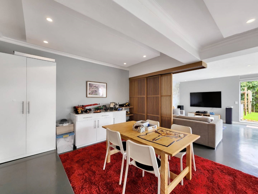 To Let 5 Bedroom Property for Rent in Vredehoek Western Cape